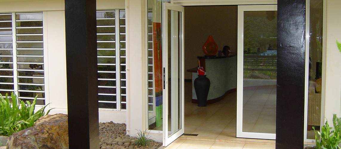 Porte d'entrée maison Aluminium PEYON Montlouis sur Loire